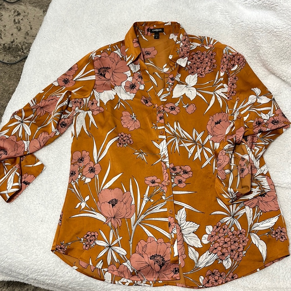 Floral Button Down Express Top